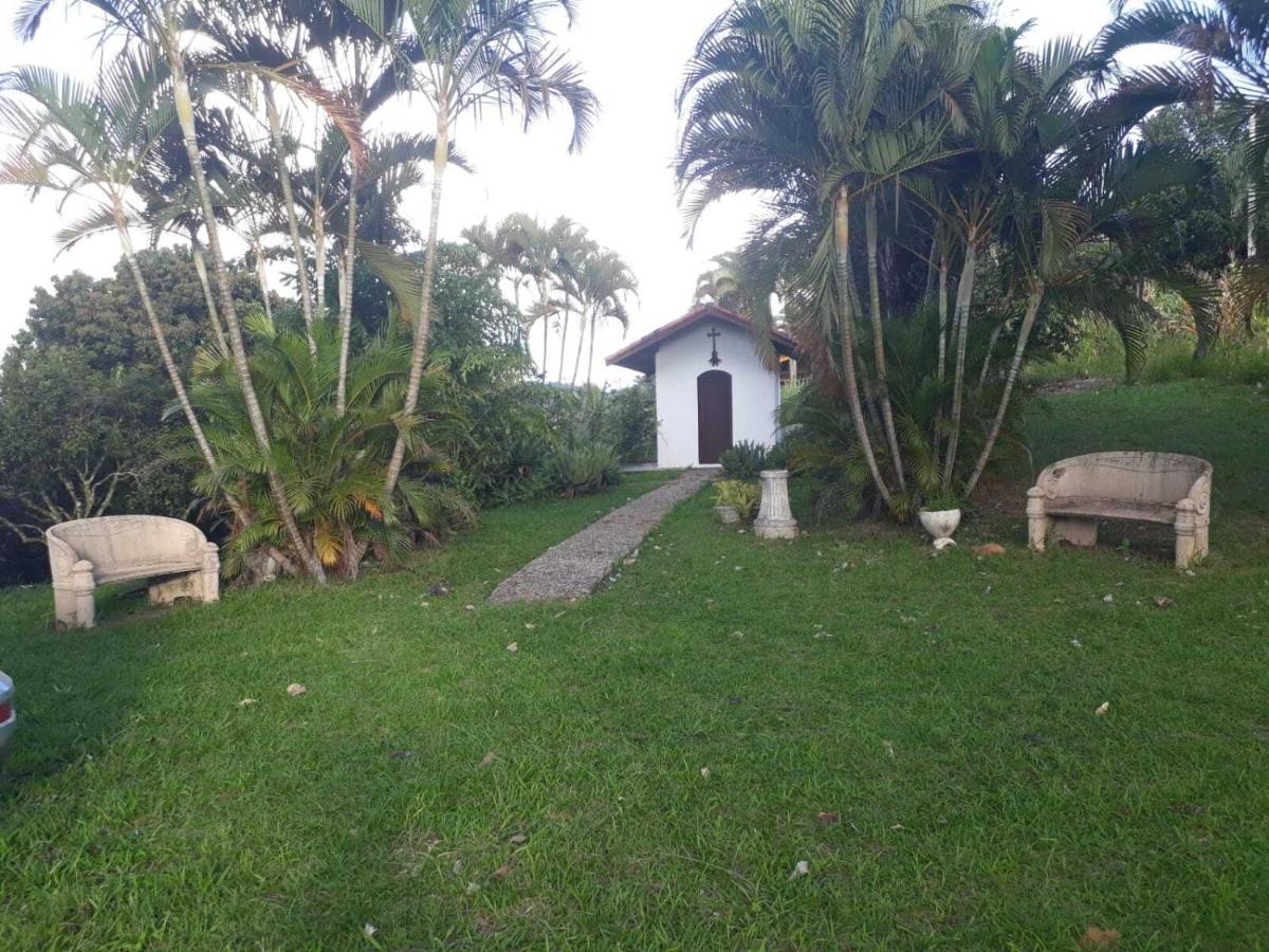 Villa Maravilhoso Sitio Na Beira Da Represa Igaratá Exterior foto